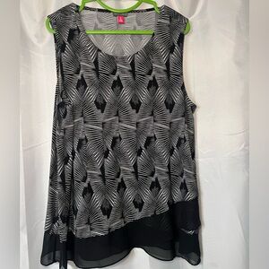 Black and White Sleeveless Vince Camuto Top